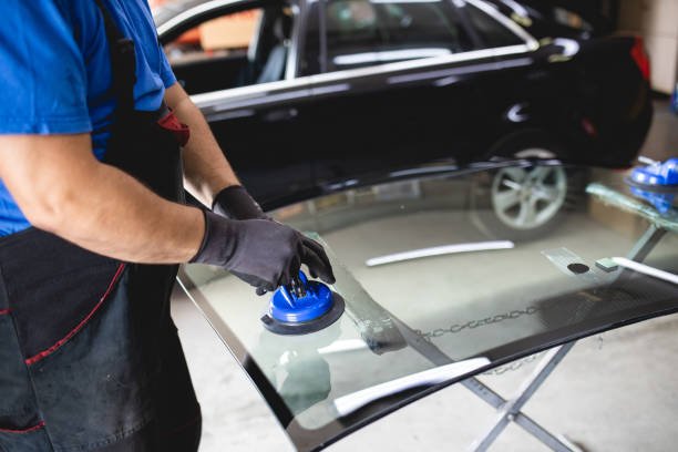 Auto Glass Repair Compton CA Dependable Windshield Replacement and Repair Services with Hawthorne Auto Glass